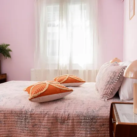 Aggire Retro Apartman *